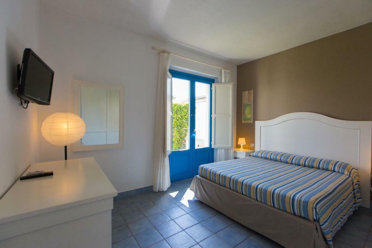 איספיקה Borgo Rio Favara Hotel Club מראה חיצוני תמונה