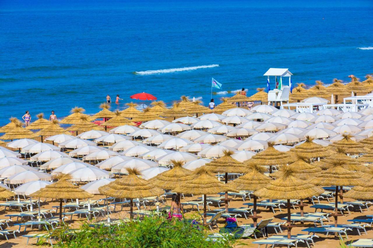 איספיקה Borgo Rio Favara Hotel Club מראה חיצוני תמונה