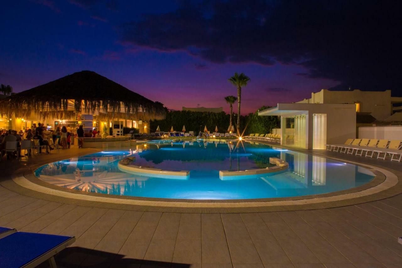 איספיקה Borgo Rio Favara Hotel Club מראה חיצוני תמונה